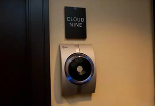 The hotel also play high-tech: these smart services you made it?